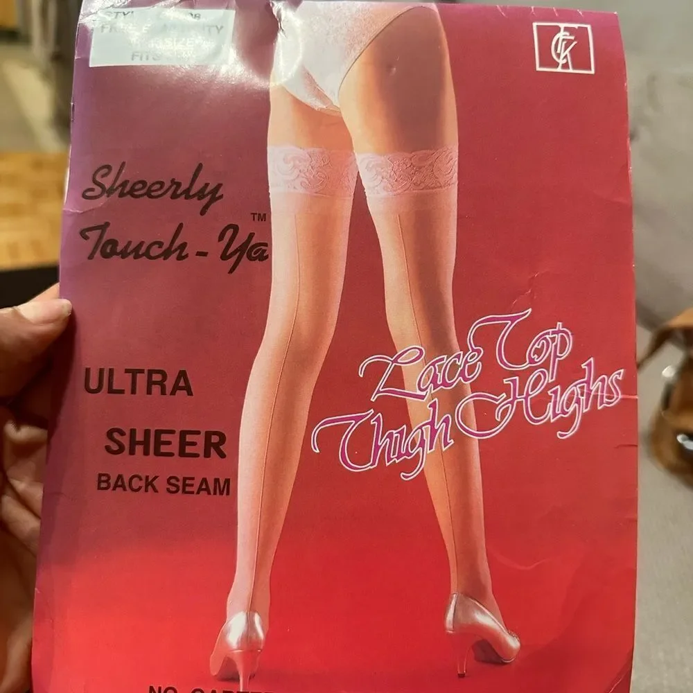 Red sheet lace top thigh highs